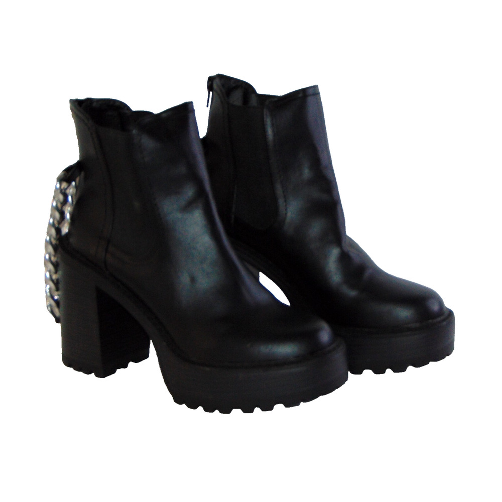 Madden Girl Kamora Platform Chelsea Boot Sz 8.5 Black Chain Lug Block Heel Women